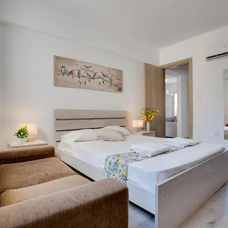 Lemon Paradise Centre 200m From