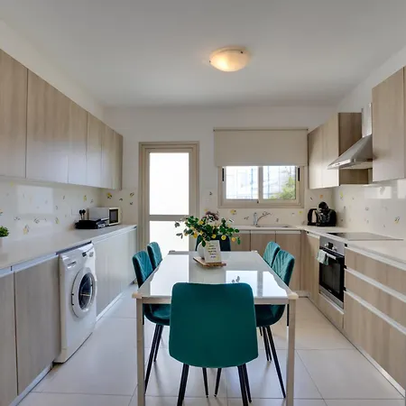 Lemon Paradise Centre 200m From Apartman