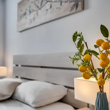 Lemon Paradise Centre 200m From Апартаменты Ларнака