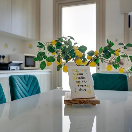 Lemon Paradise Centre 200m From Larnaca