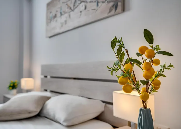 Lemon Paradise Centre 200m From Lejlighed Larnaca